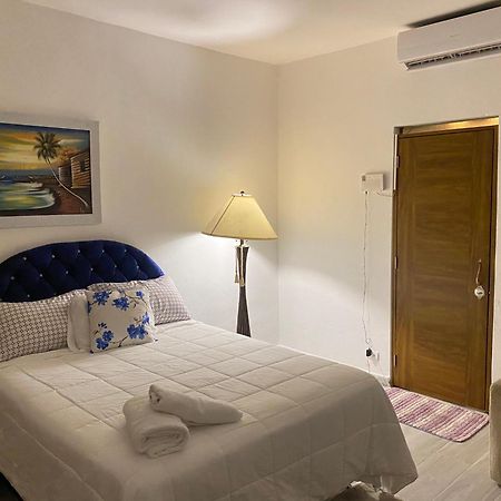 Only Room By Merengue House, 8 Minutos Airport Monte Adentro  外观 照片