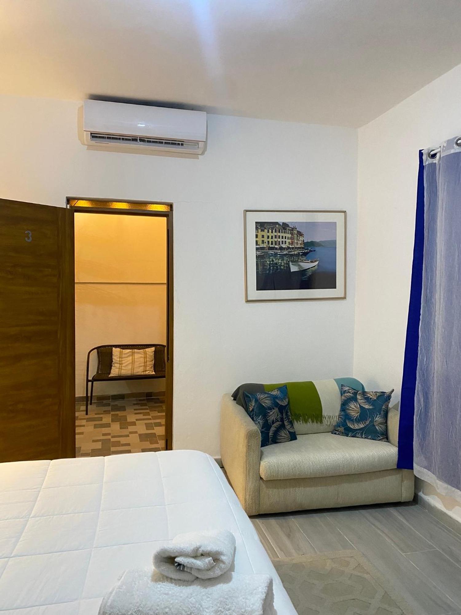 Only Room By Merengue House, 8 Minutos Airport Monte Adentro  外观 照片